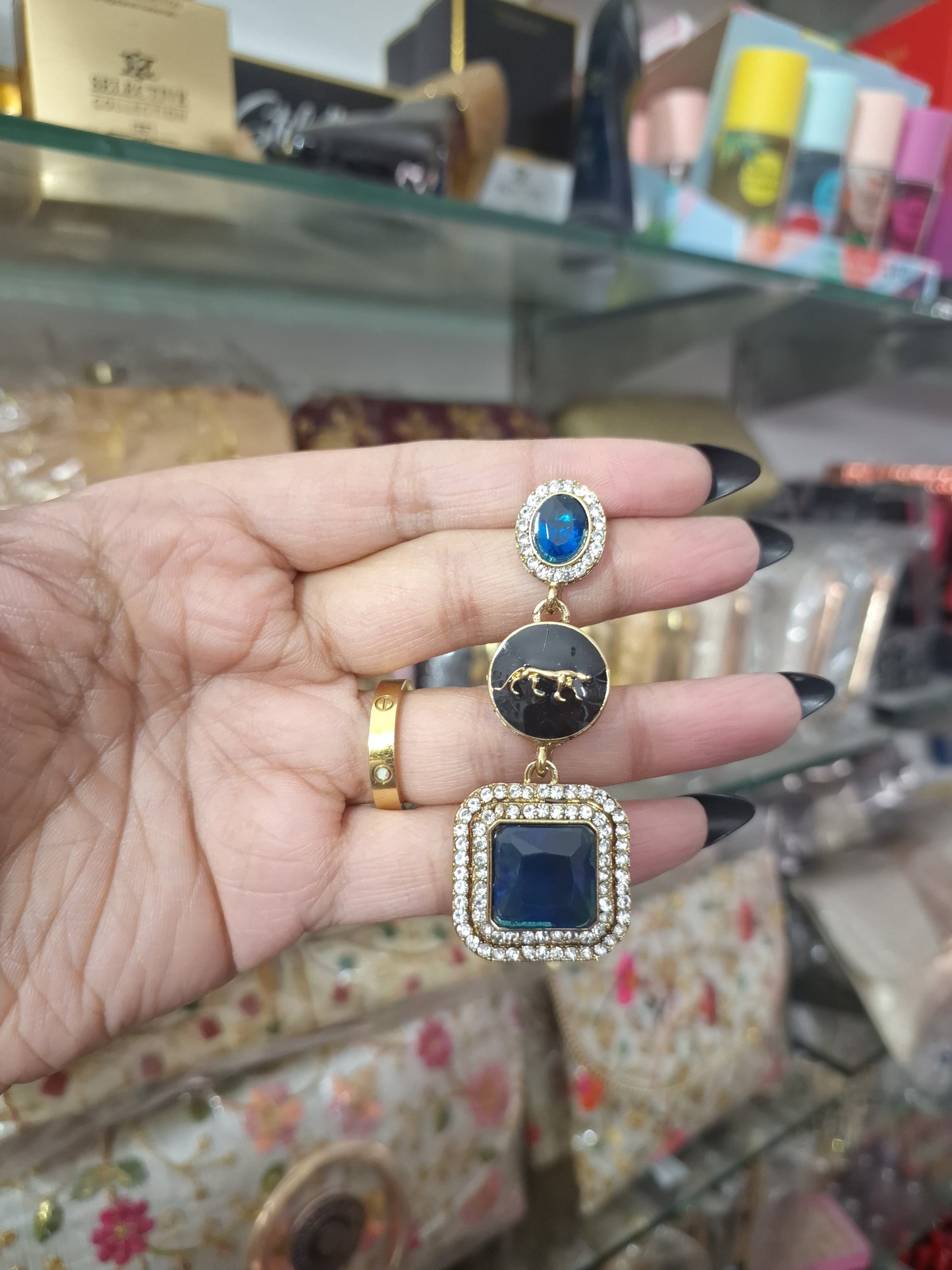 Sabya Jhumka