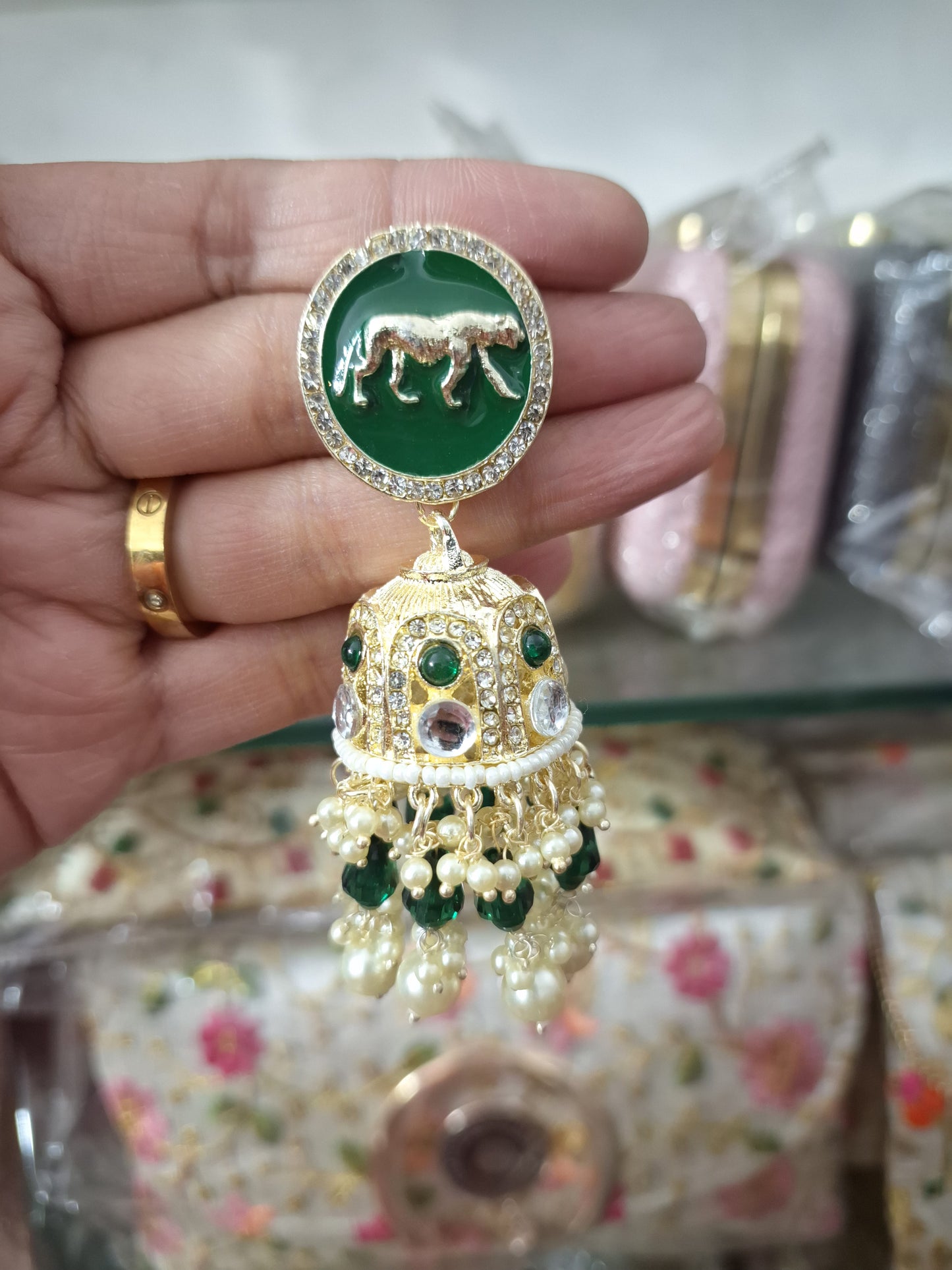 Sabya Jhumka