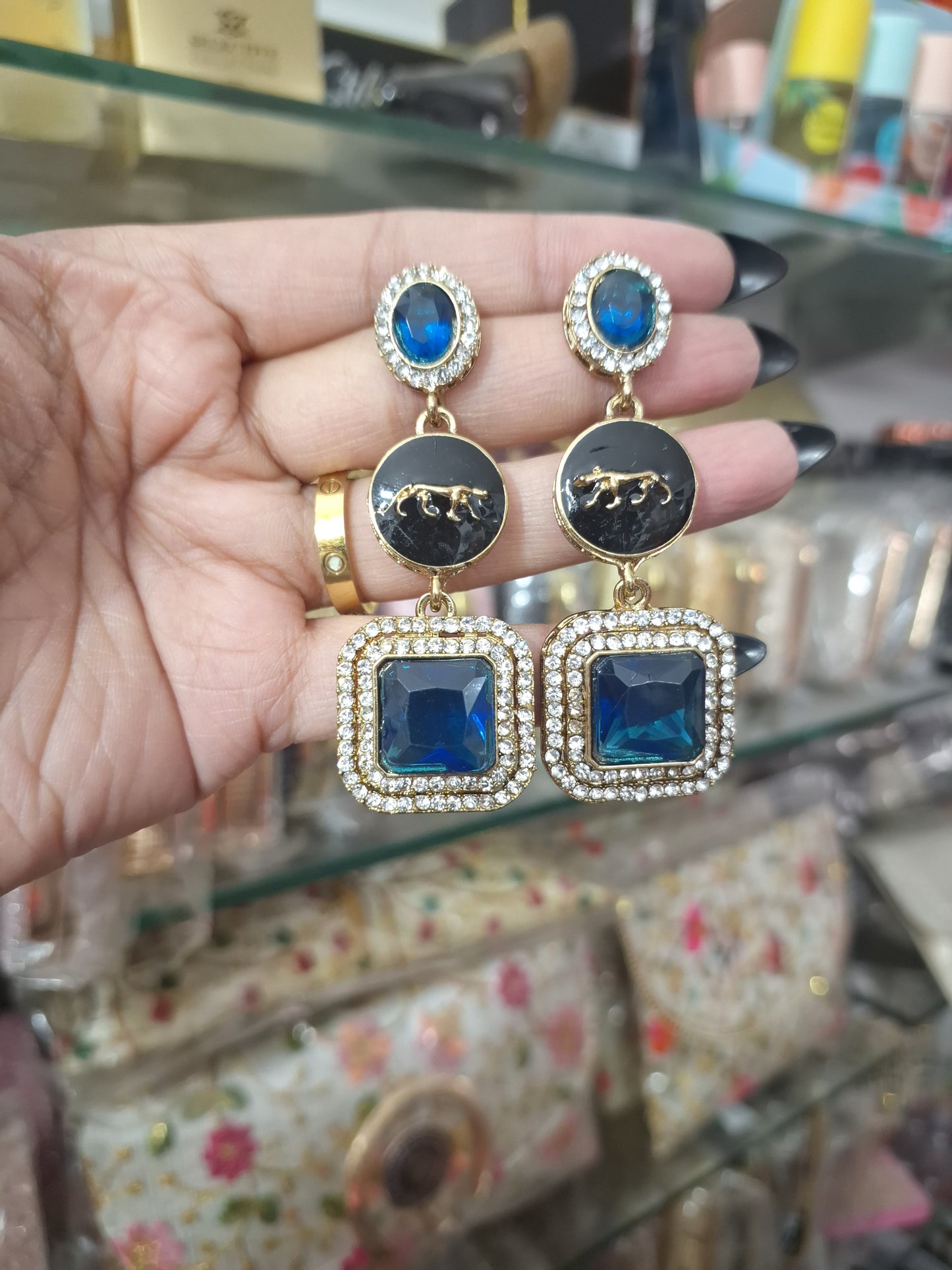 Sabya Jhumka