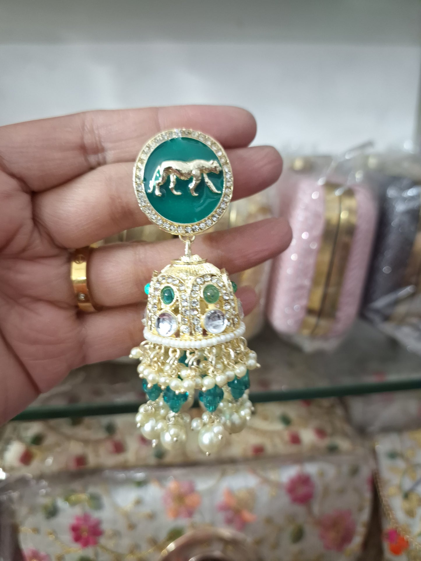 Sabya Jhumka
