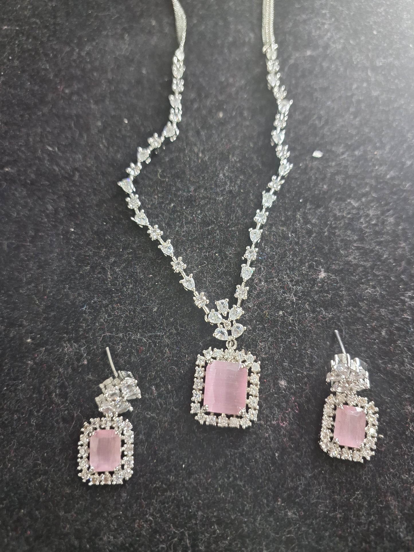 Alia Starcut AD Jewellery Set