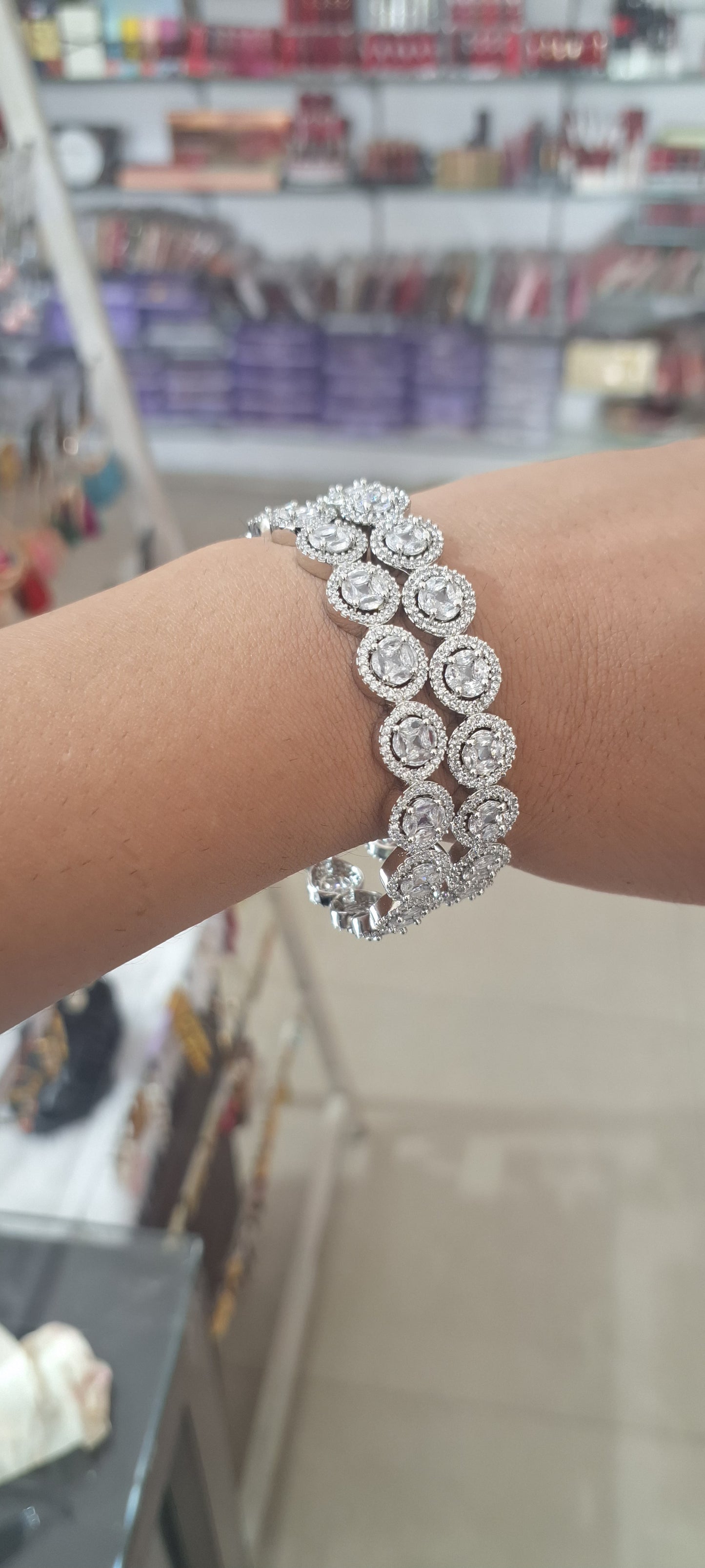 Solitaire Starcut AD Bangle Set