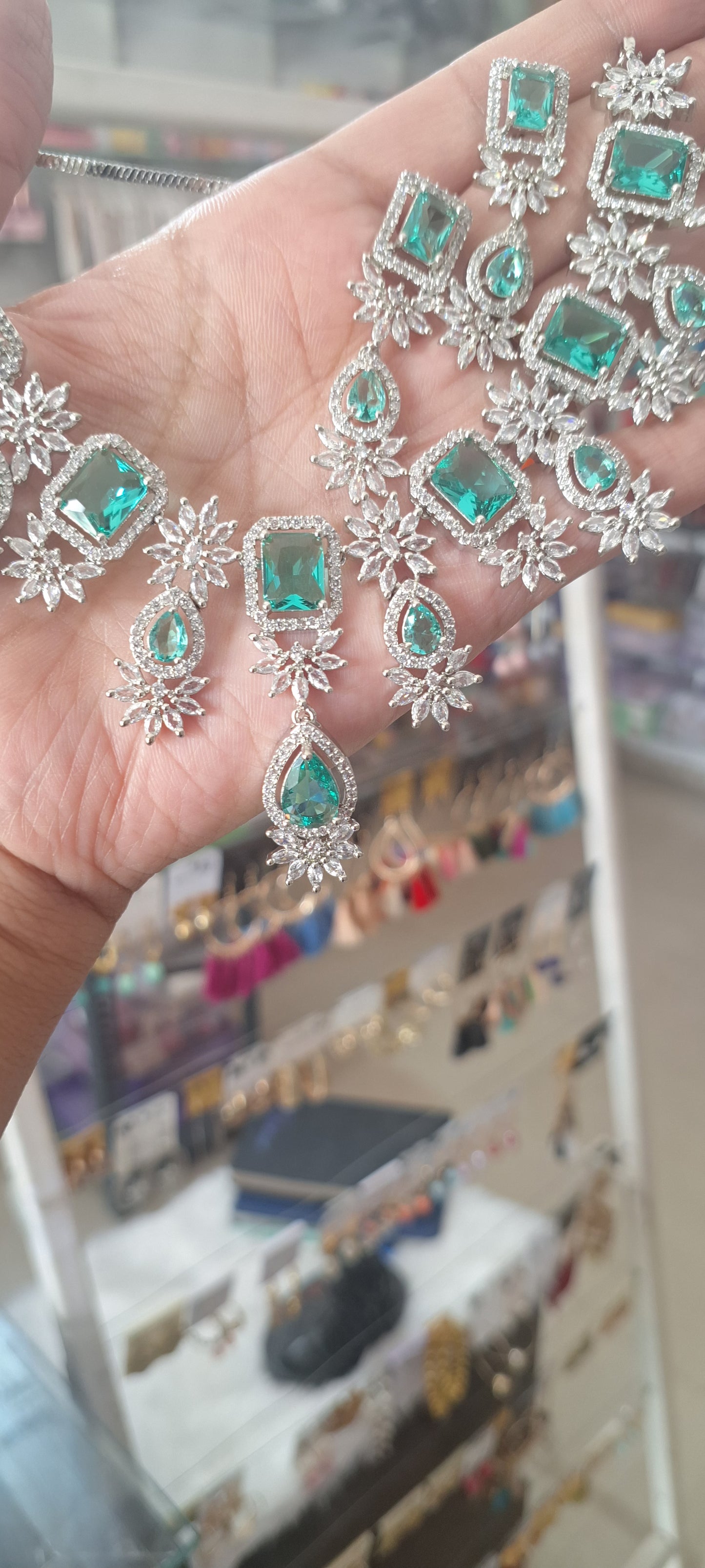 Starcut AD Jewellery Set