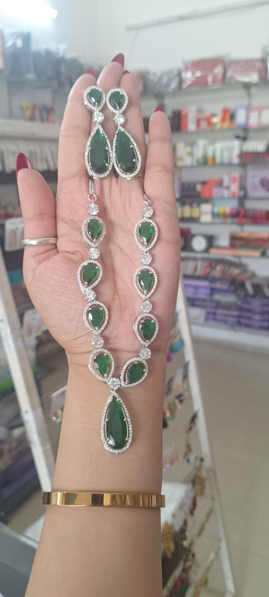 Starcut AD Jewellery Set