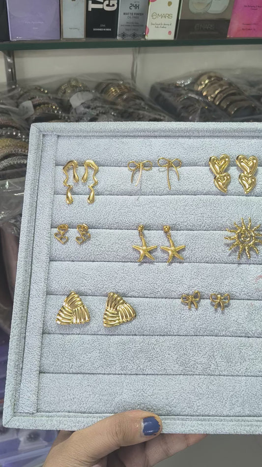 Anti-Tarnish Earring Combo ..

BUY Any 3 at ₹400 + Ship ..
