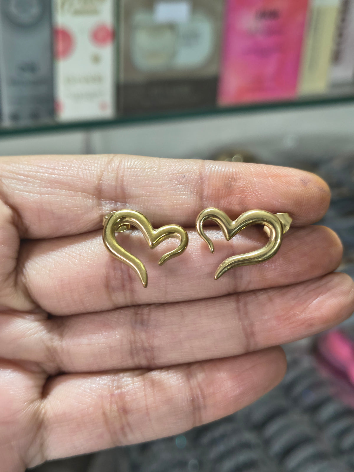Anti-Tarnish Earring Combo ..

BUY Any 3 at ₹400 + Ship ..