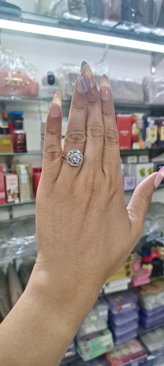 Starcut AD Solitaire Ring