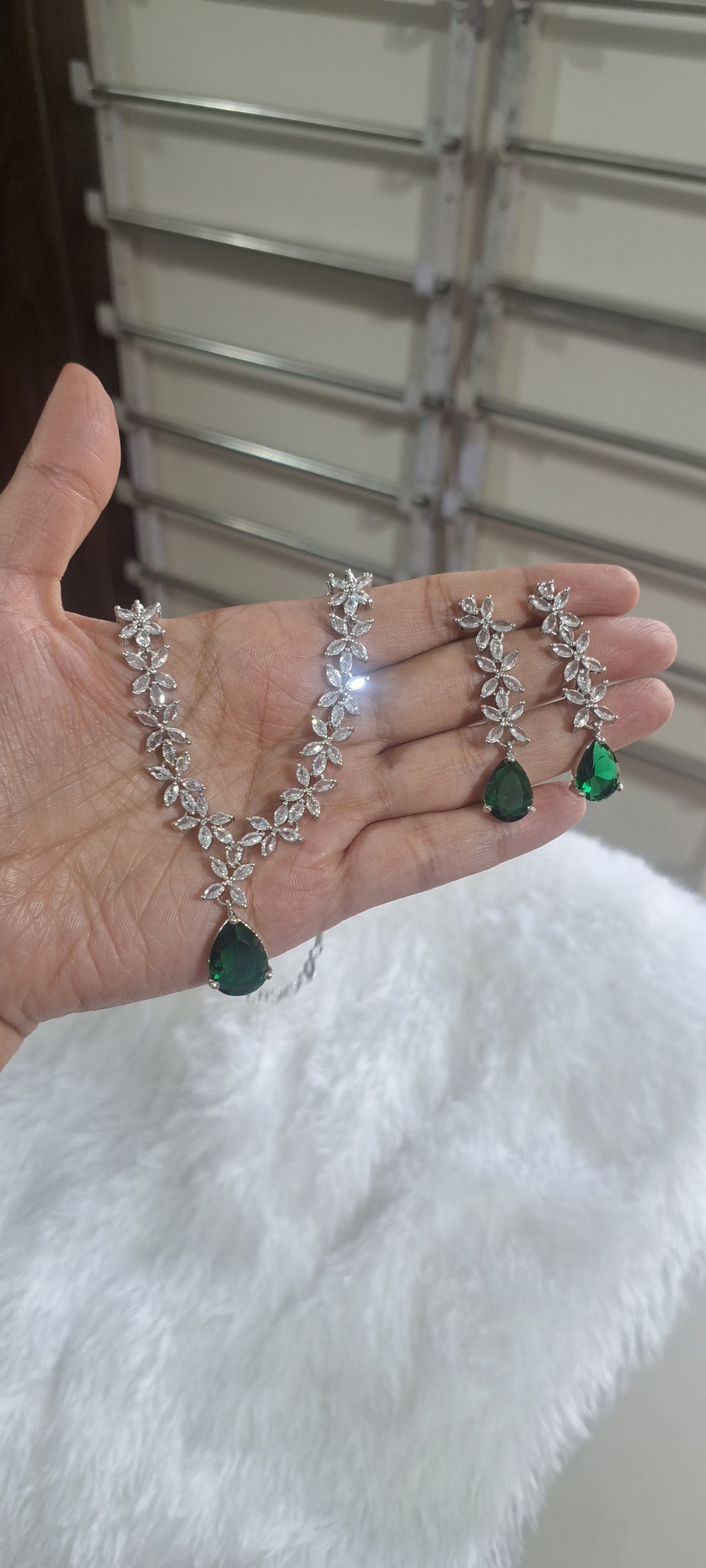 Starcut AD Jewellery Set
