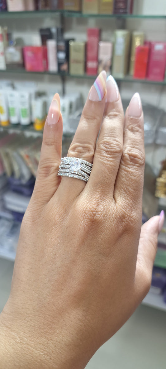 Starcut AD Solitaire Ring