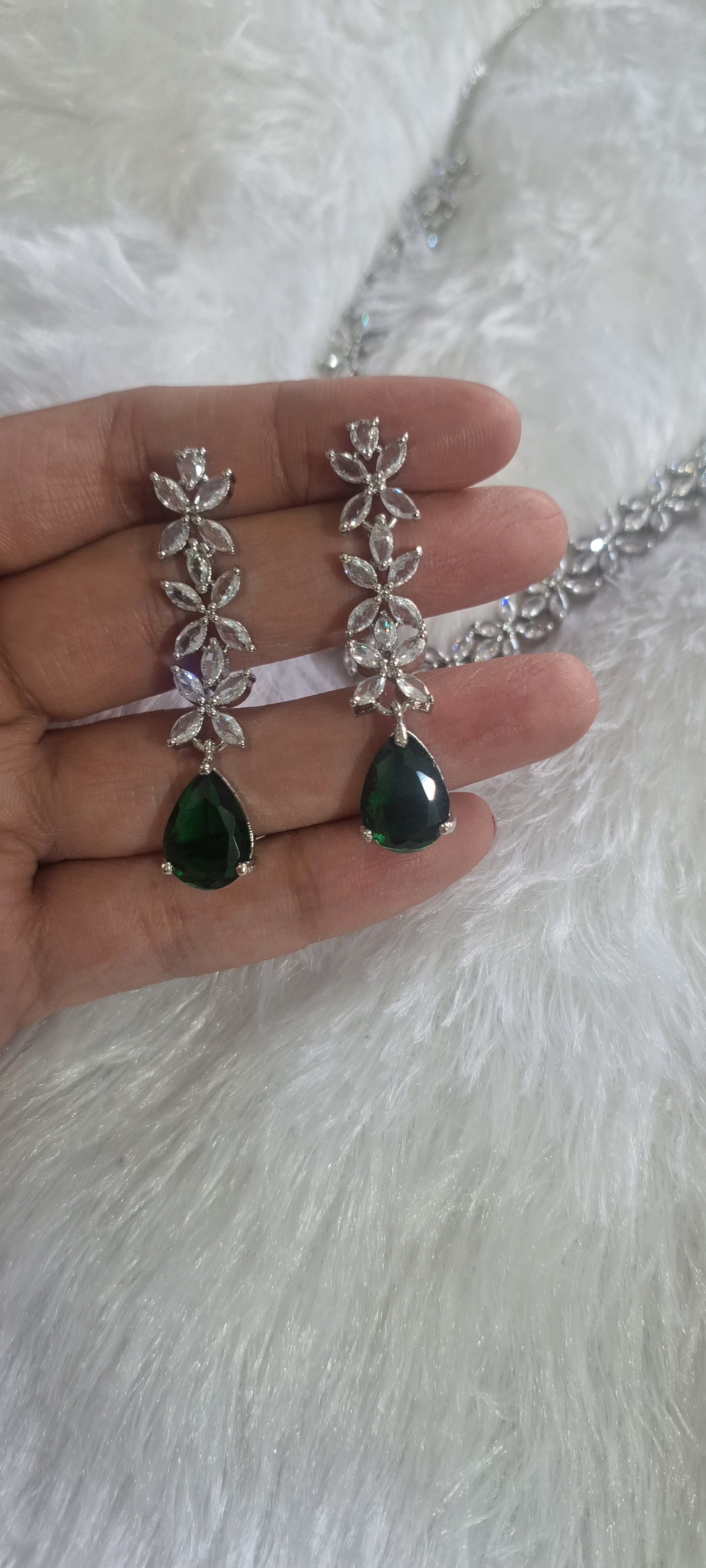 Starcut AD Jewellery Set