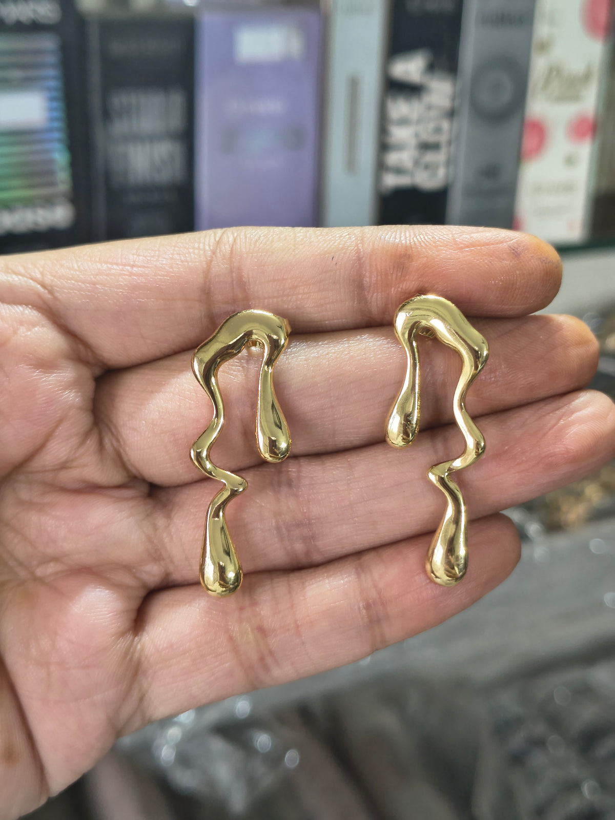 Anti-Tarnish Earring Combo ..

BUY Any 3 at ₹400 + Ship ..