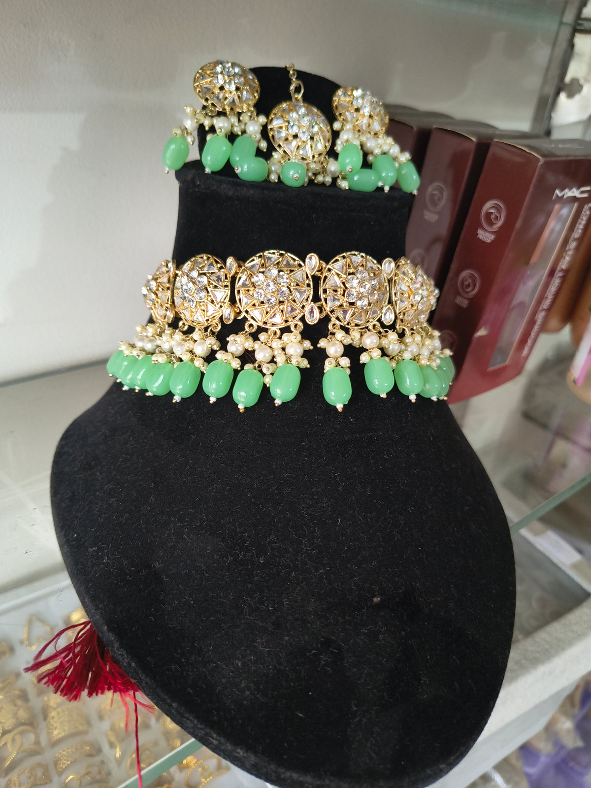 Kundan Jewellery Set