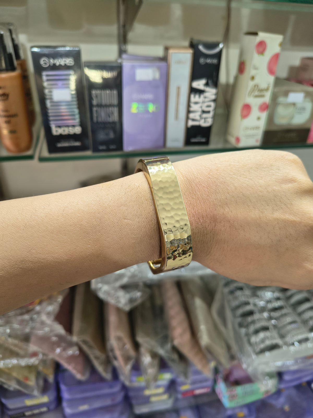 Premium Quality 

Anti- Tarnish Bracelet
