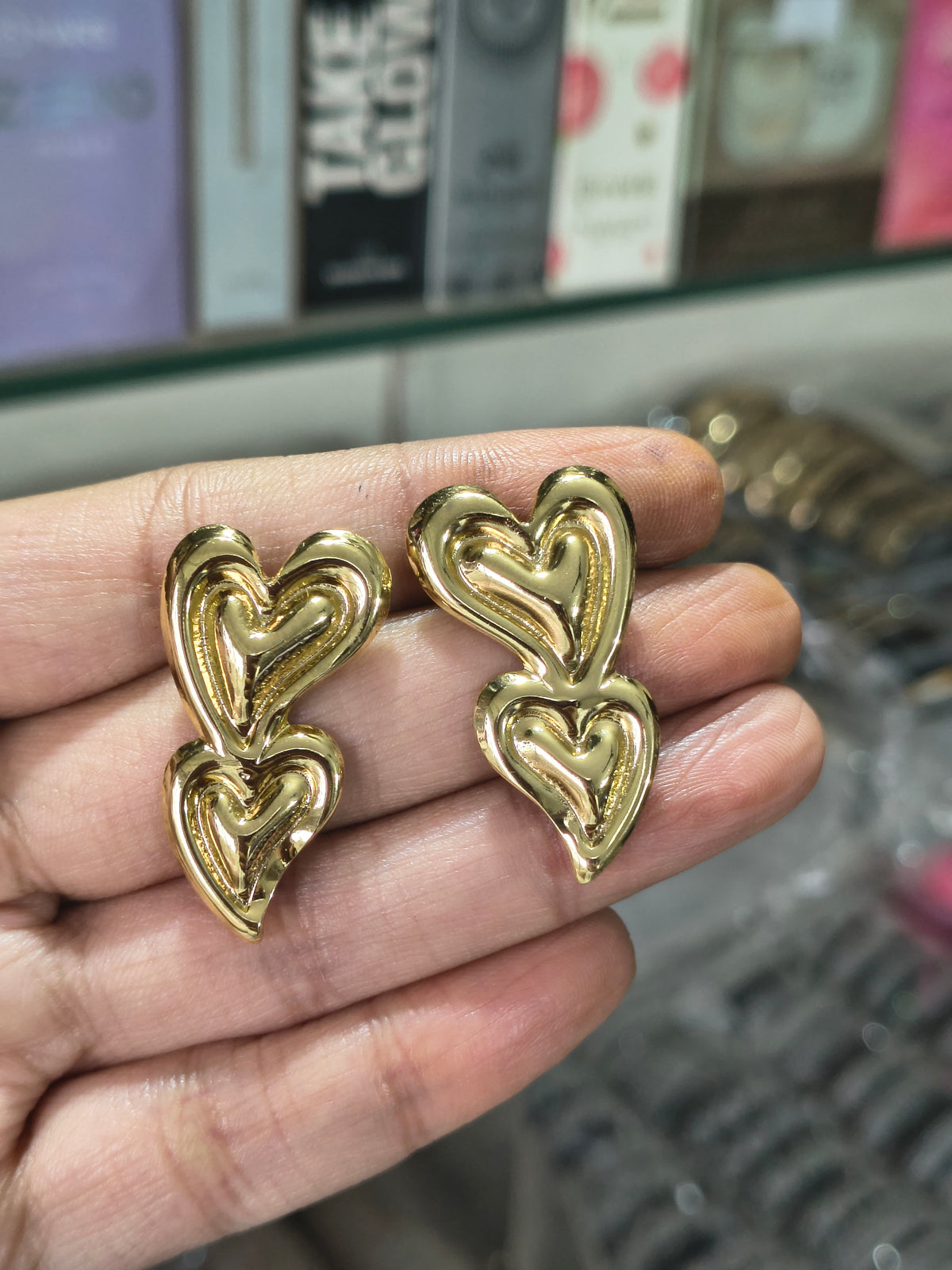 Anti-Tarnish Earring Combo ..

BUY Any 3 at ₹400 + Ship ..